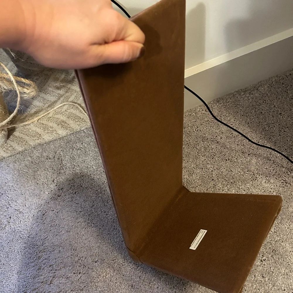 Whisker City Stretch 'n Scratch Cat Ramp | New Cat Scratcher - Picture 4 of 4